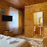 Guest house Karpatska Mria 3*