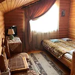 Guest house Karpatska Mria 3*