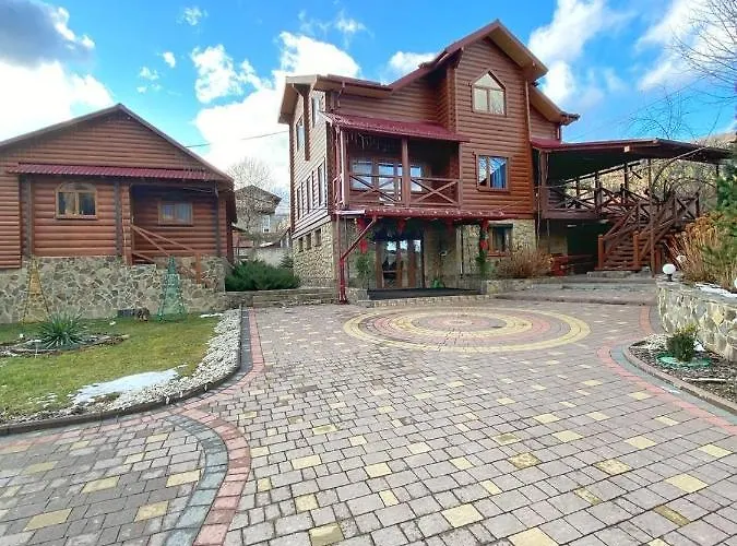 Konukevi Karpatska Mria