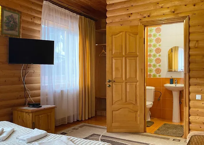 Konukevi Karpatska Mria 3*