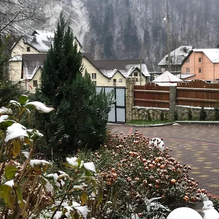 Konukevi Karpatska Mria